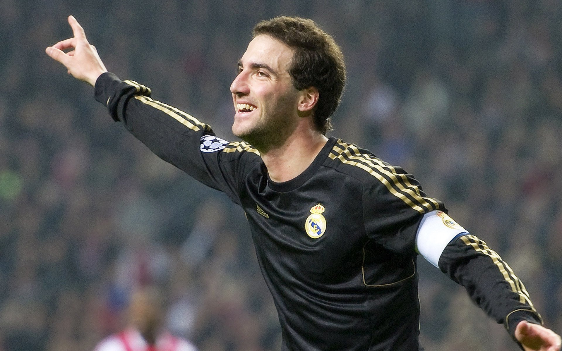 《绝地求生》全球邀请赛与《堡垒之夜》世界杯的激烈竞争，绝地求生全球联赛